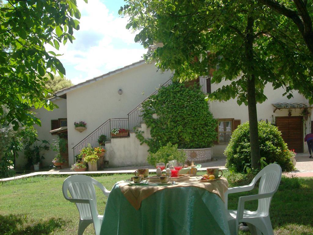 Bed And Breakfast Casale Isorella San Gemini Exterior foto