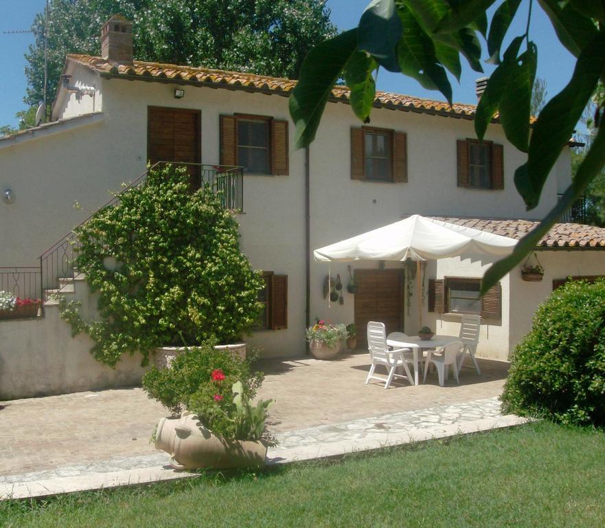 Bed And Breakfast Casale Isorella San Gemini Exterior foto