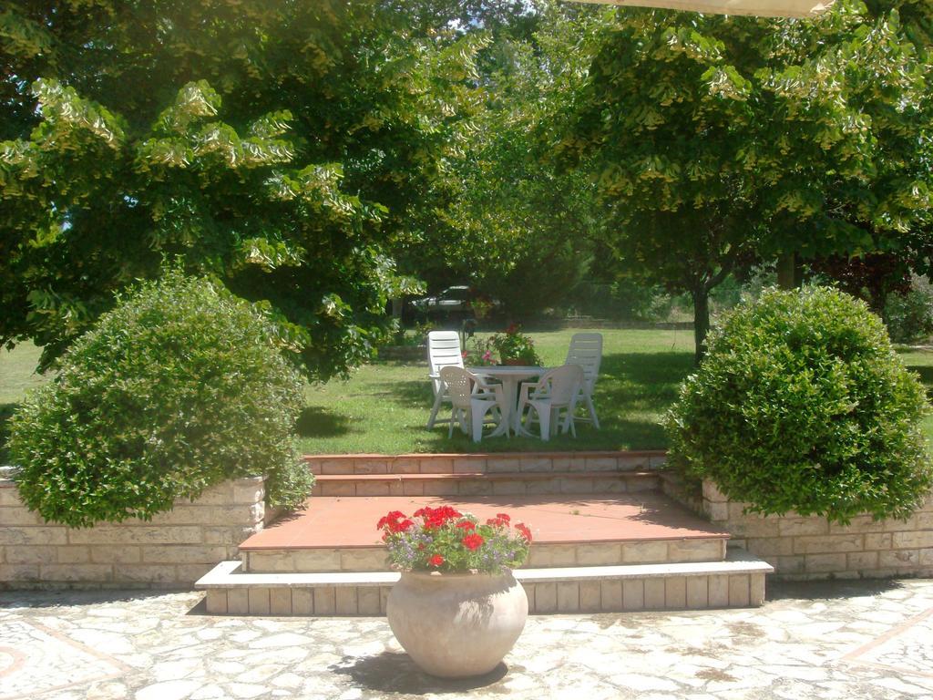 Bed And Breakfast Casale Isorella San Gemini Exterior foto