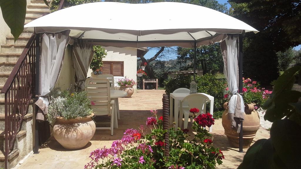 Bed And Breakfast Casale Isorella San Gemini Exterior foto