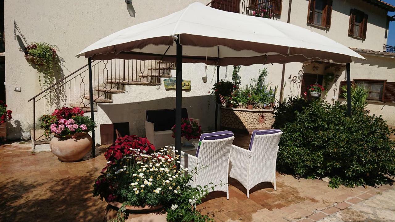 Bed And Breakfast Casale Isorella San Gemini Exterior foto